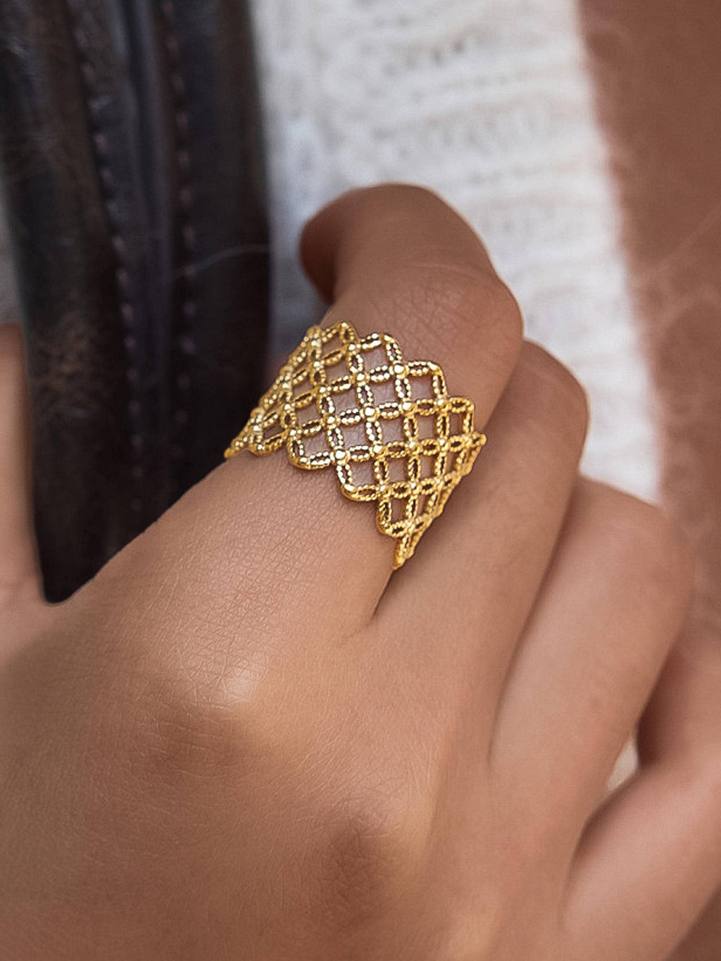 Alizée 18K Gold Non-Tarnish Lattice Statement Ring