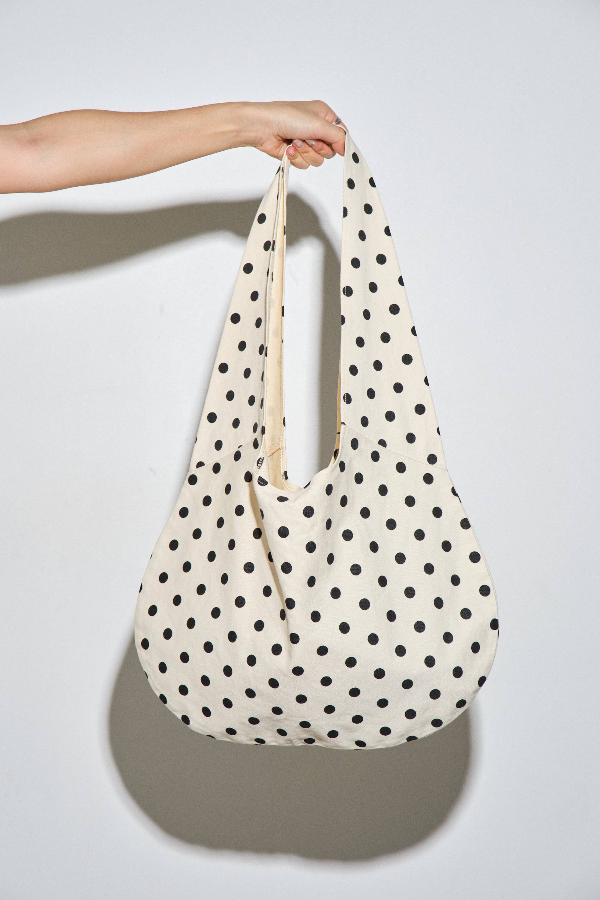 Collectique Polka dot hobo bag Bags Loucia O/S(3) / POLKA DOT Collectique O/S(3) / POLKA DOT Loucia Bags Polka dot hobo bag
