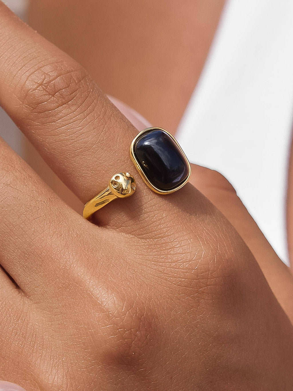 Estrella 18K Gold Non-Tarnish Black Stone Ring