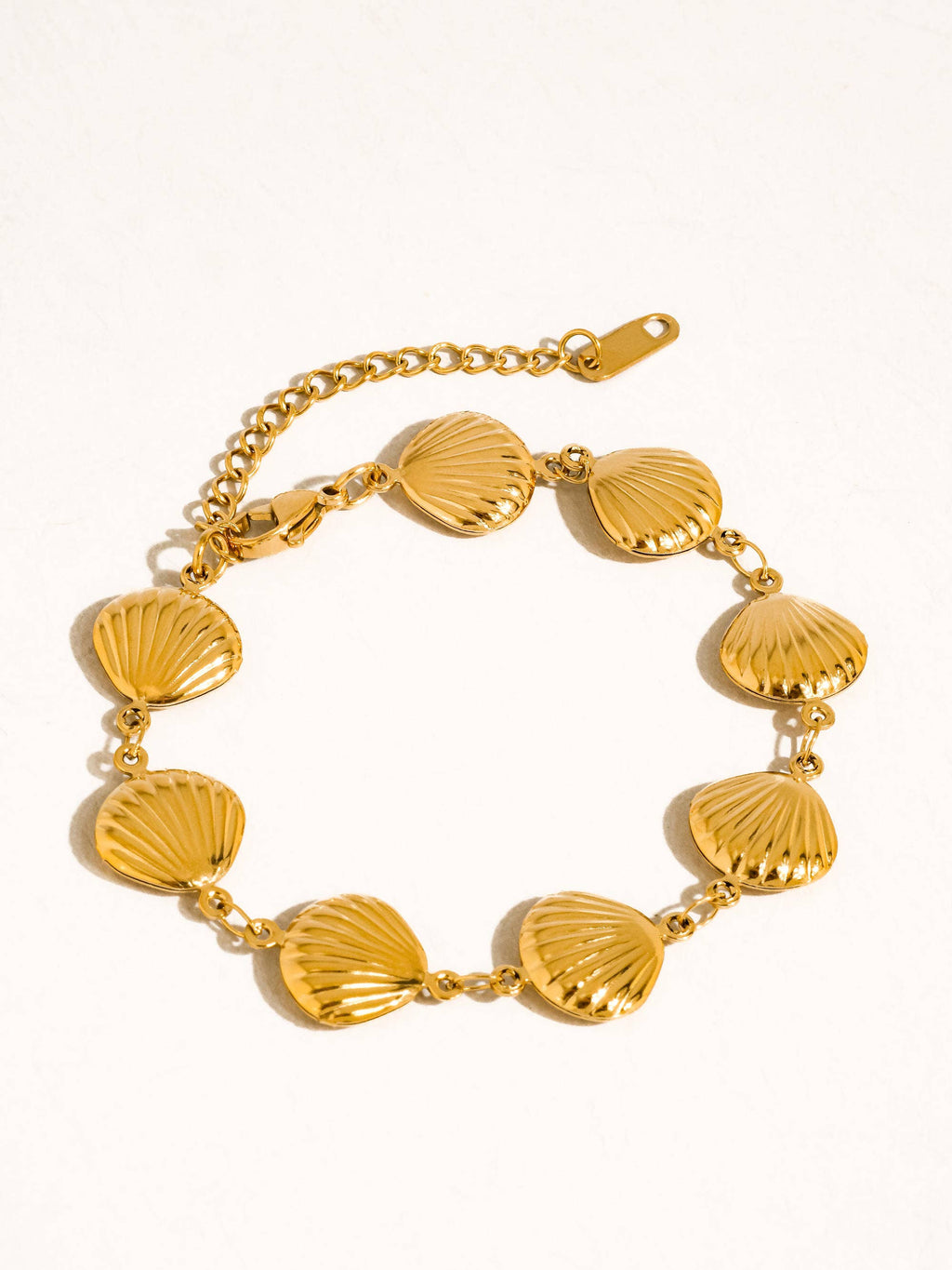 Citrina 18K Gold Non-Tarnish Seashell Charm Chain Bracelet
