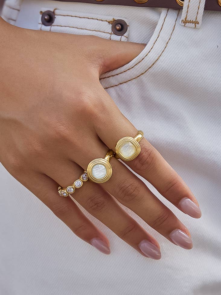 Eliza 18K Gold Non-Tarnish Vintage Square Ring