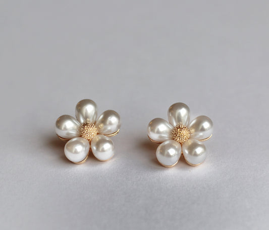 Flower Pearl Studs