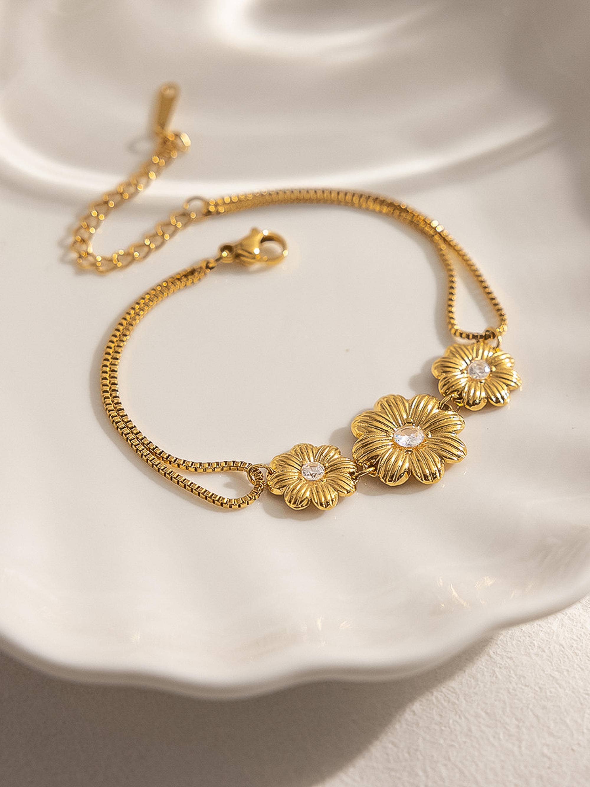 Camellia 18K Gold Non-Tarnish CZ Flower Chain Bracelet