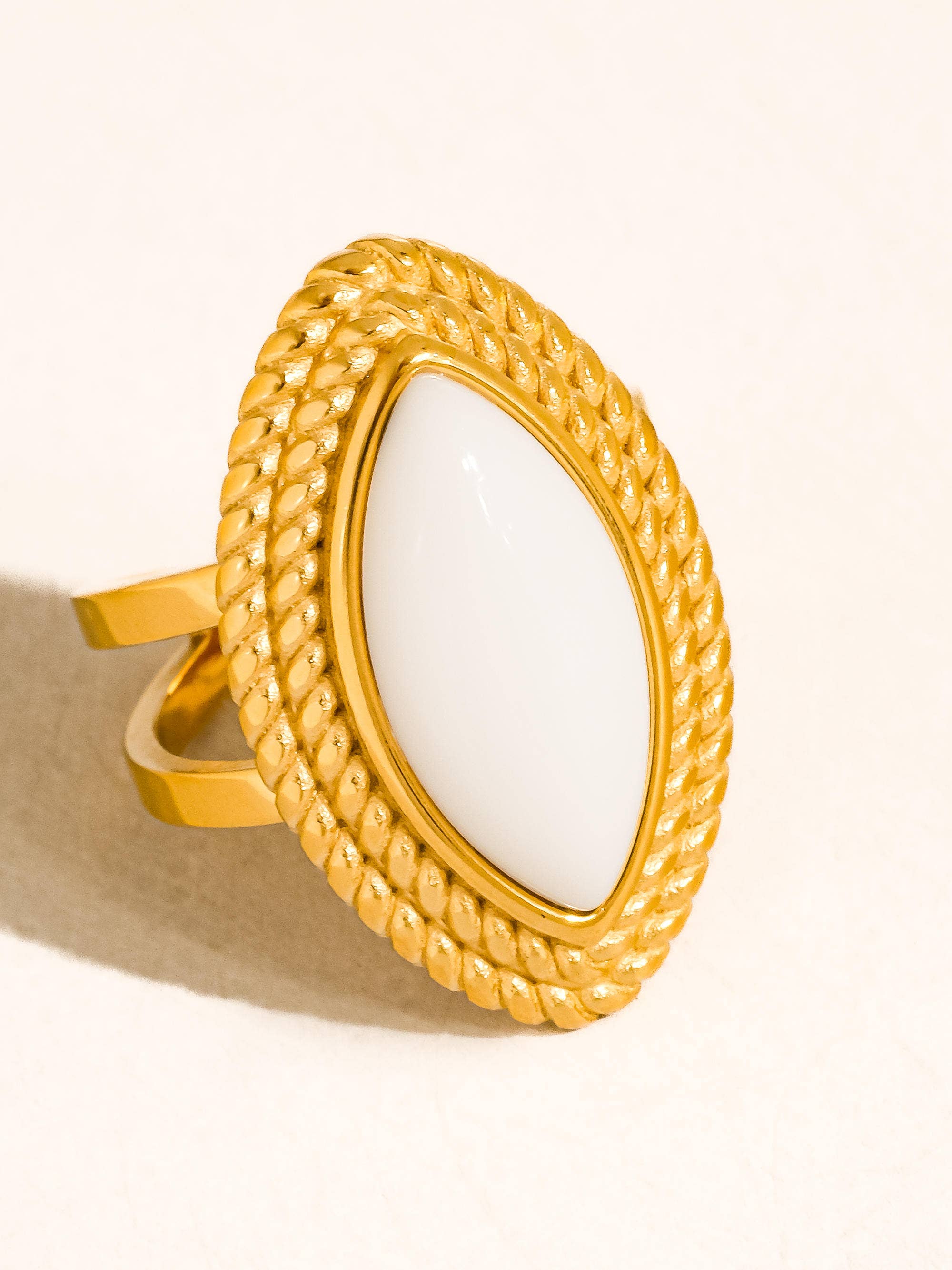 Charmelle 18K Gold Non-Tarnish Vintage Oval Stone Ring