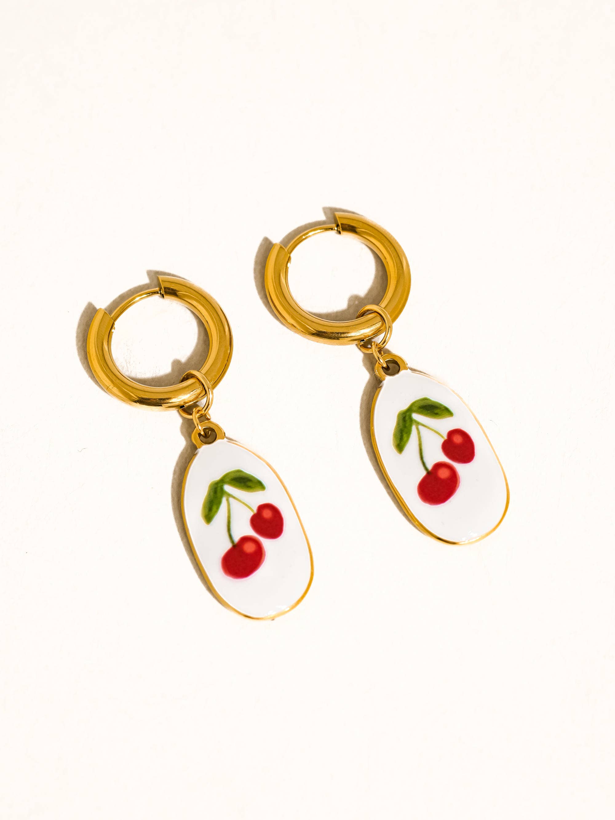 Collectique Larmes 18K Gold Non-Tarnish Vintage Cherry Dangle Earring Earring Flânerie by MAIQ Red Collectique Red Flânerie by MAIQ Earring Larmes 18K Gold Non-Tarnish Vintage Cherry Dangle Earring