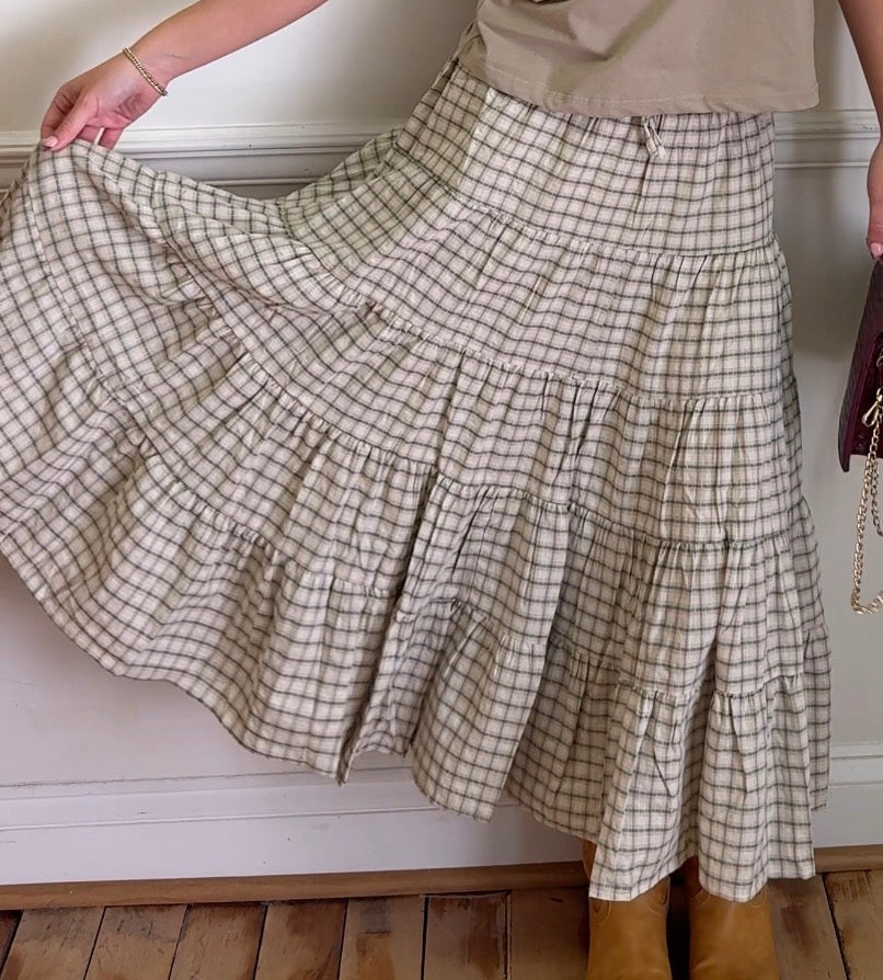 Elastic Waistband Tiered Plaid Skirt