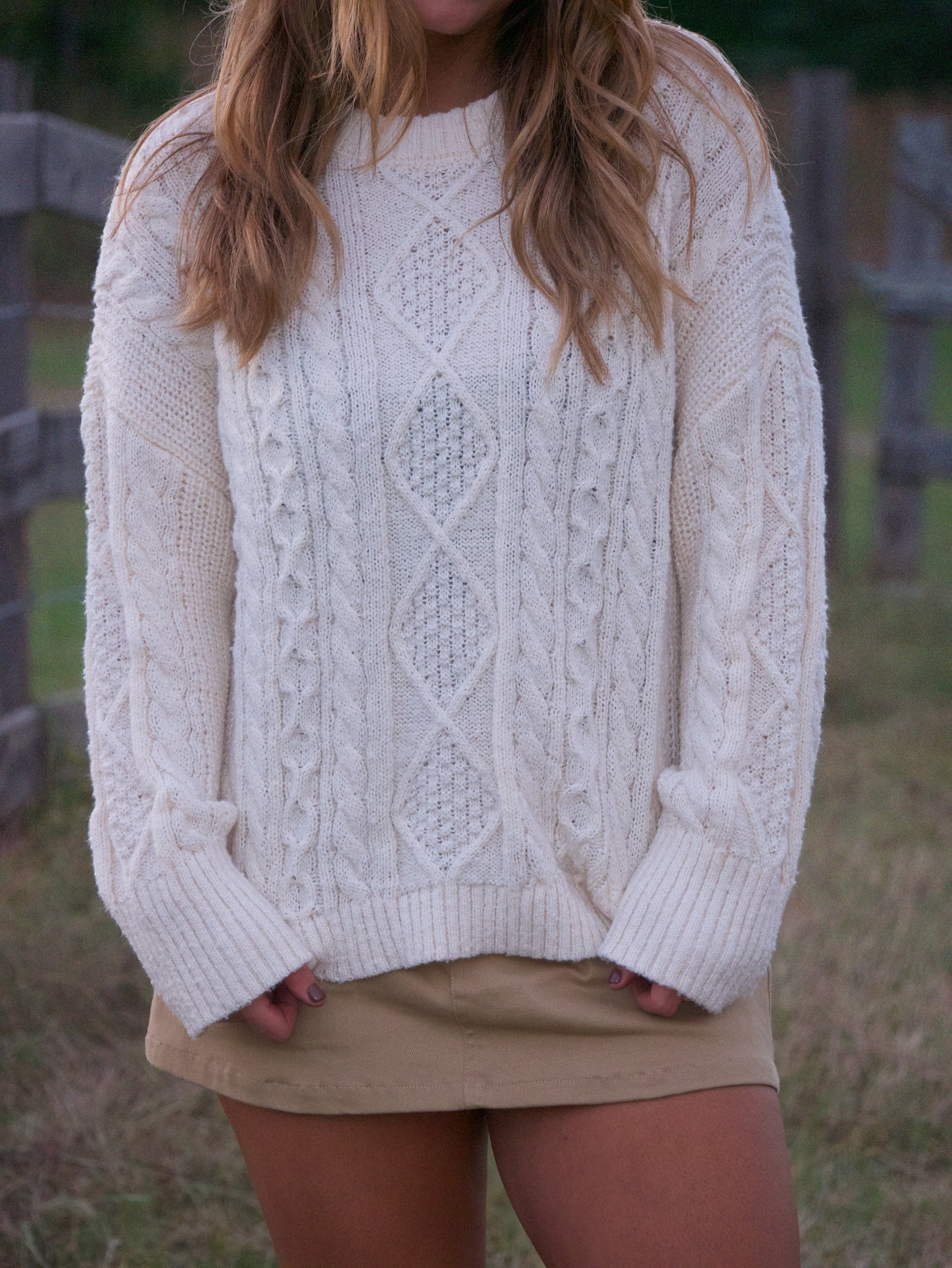 RAYNE Sweater