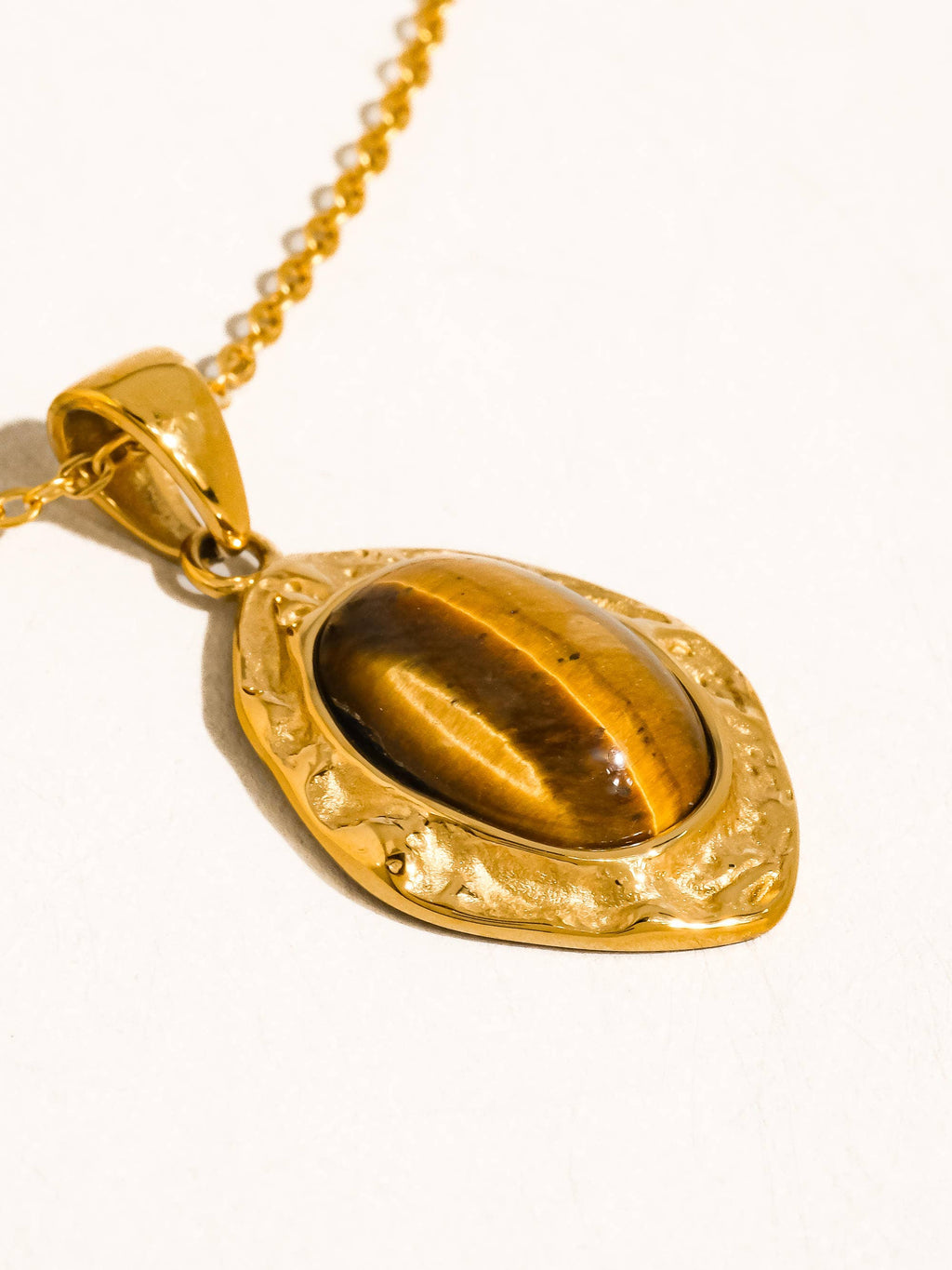 Elouise 18K Gold Non-Tarnish Oval Stone Pendant Necklace
