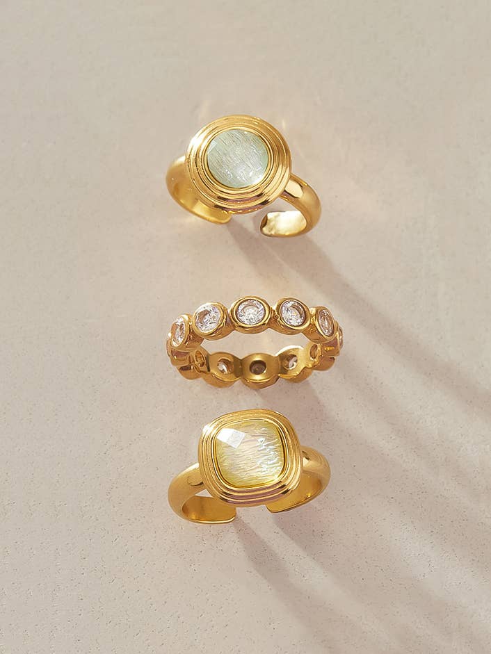 Eliza 18K Gold Non-Tarnish Vintage Square Ring
