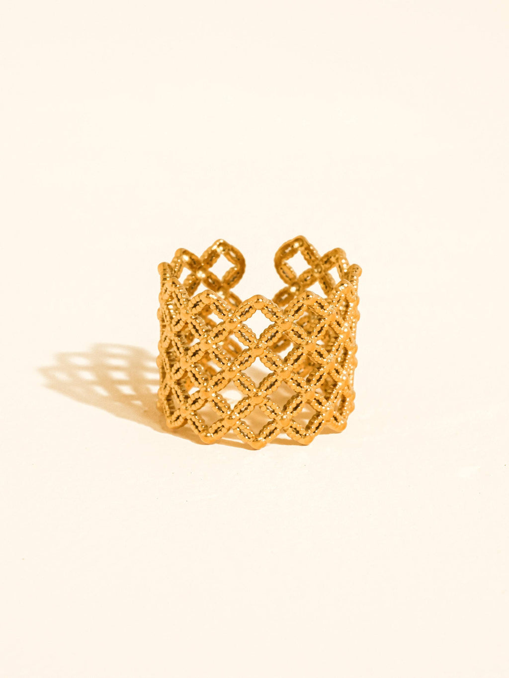 Alizée 18K Gold Non-Tarnish Lattice Statement Ring