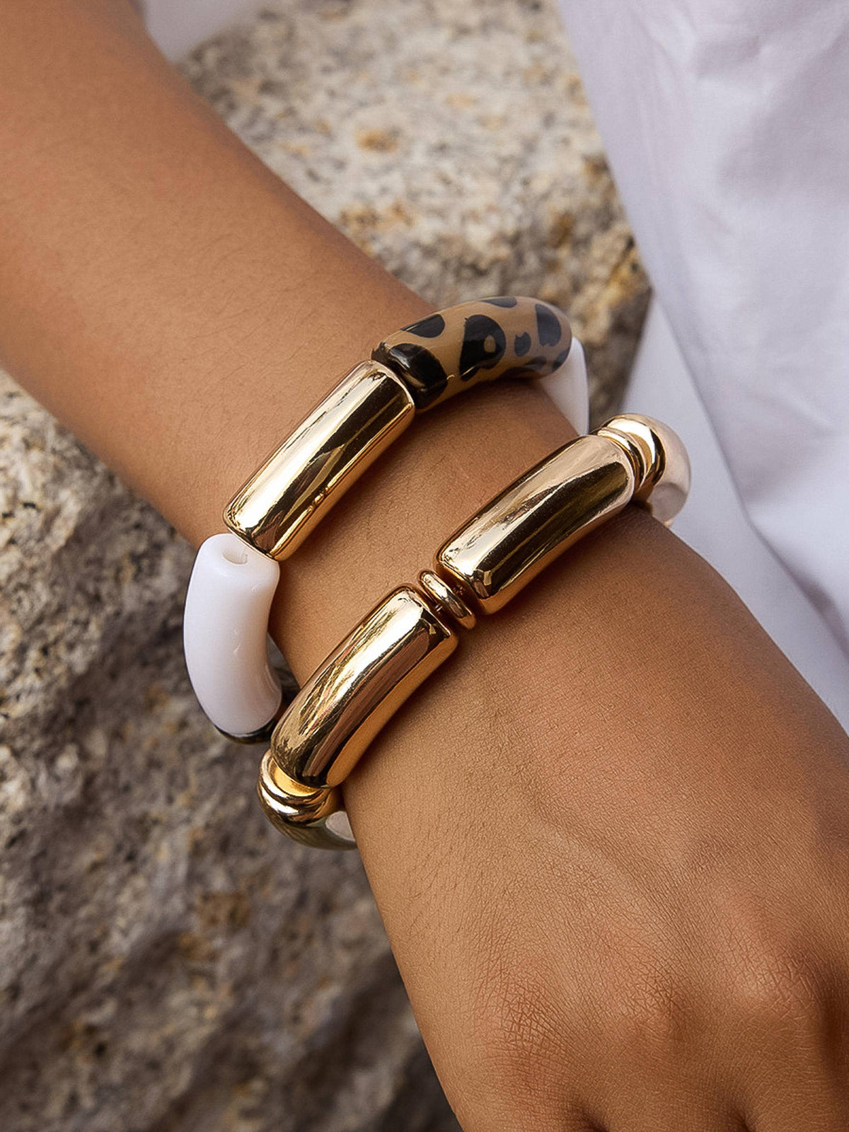 Aira 18K Gold Non-Tarnish Chunky Leopard Resin Bangle Set
