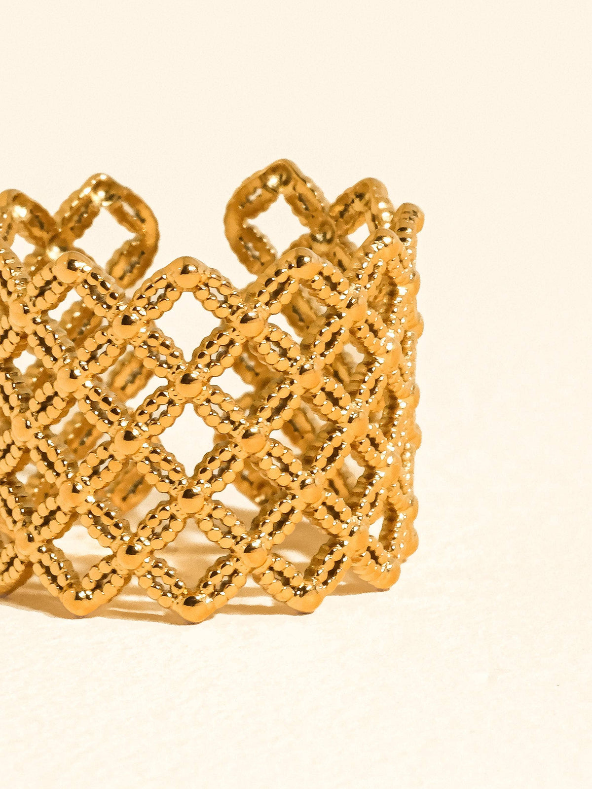 Alizée 18K Gold Non-Tarnish Lattice Statement Ring