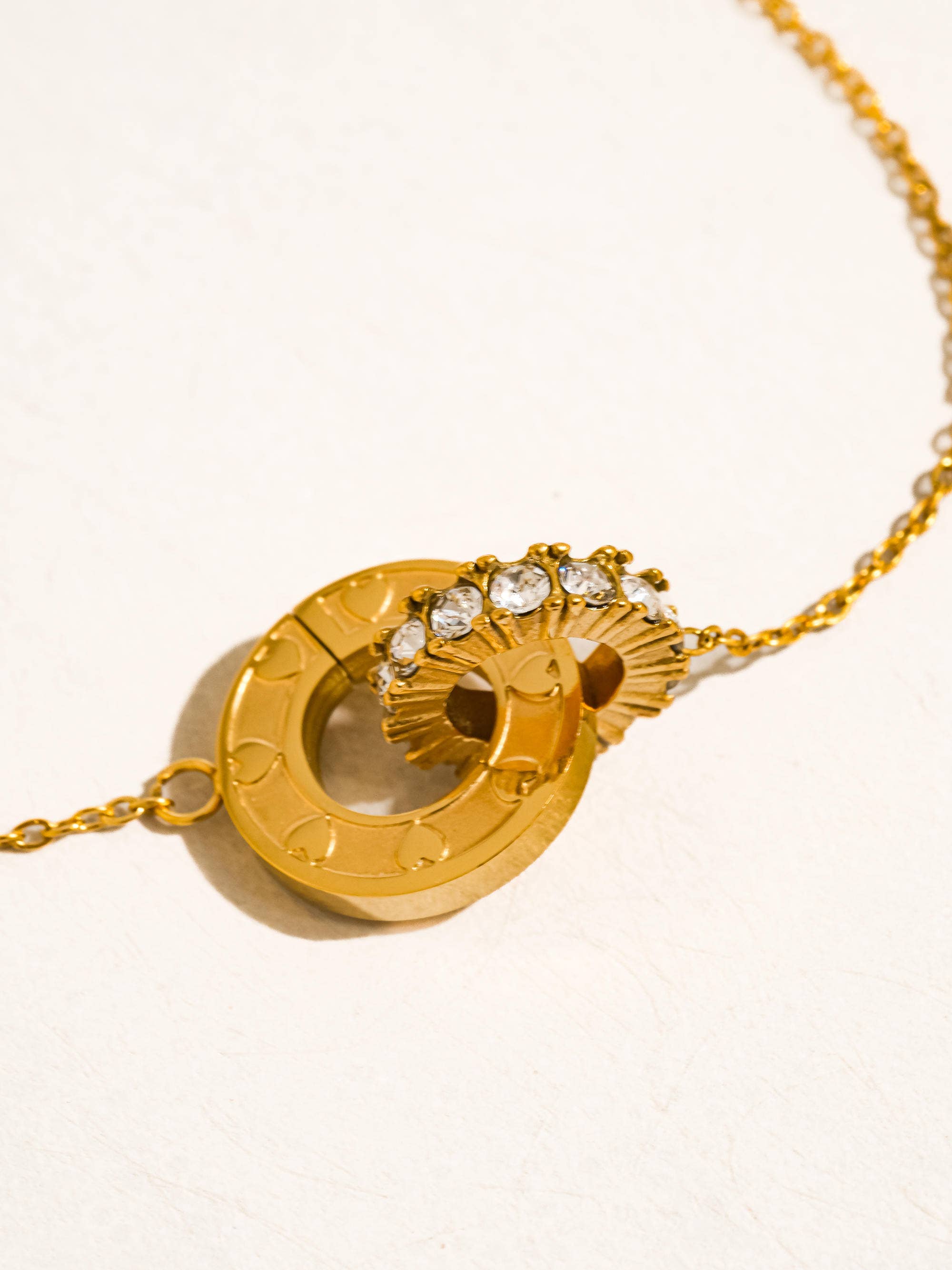 18K Gold Non-Tarnish CZ Circle Pendant Necklace
