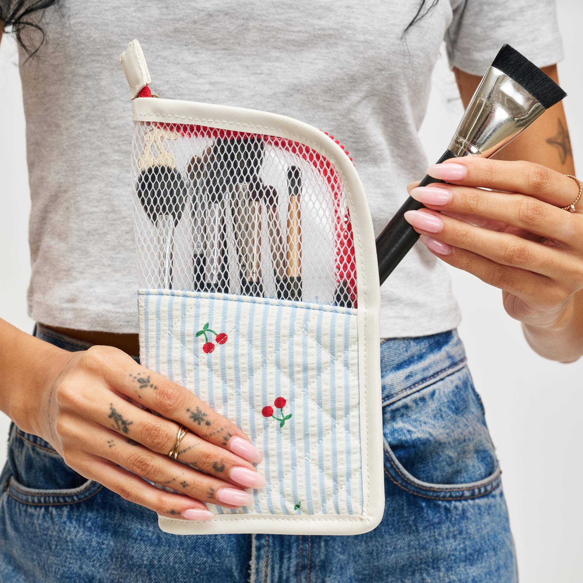 Makeup MVP Brush Holder