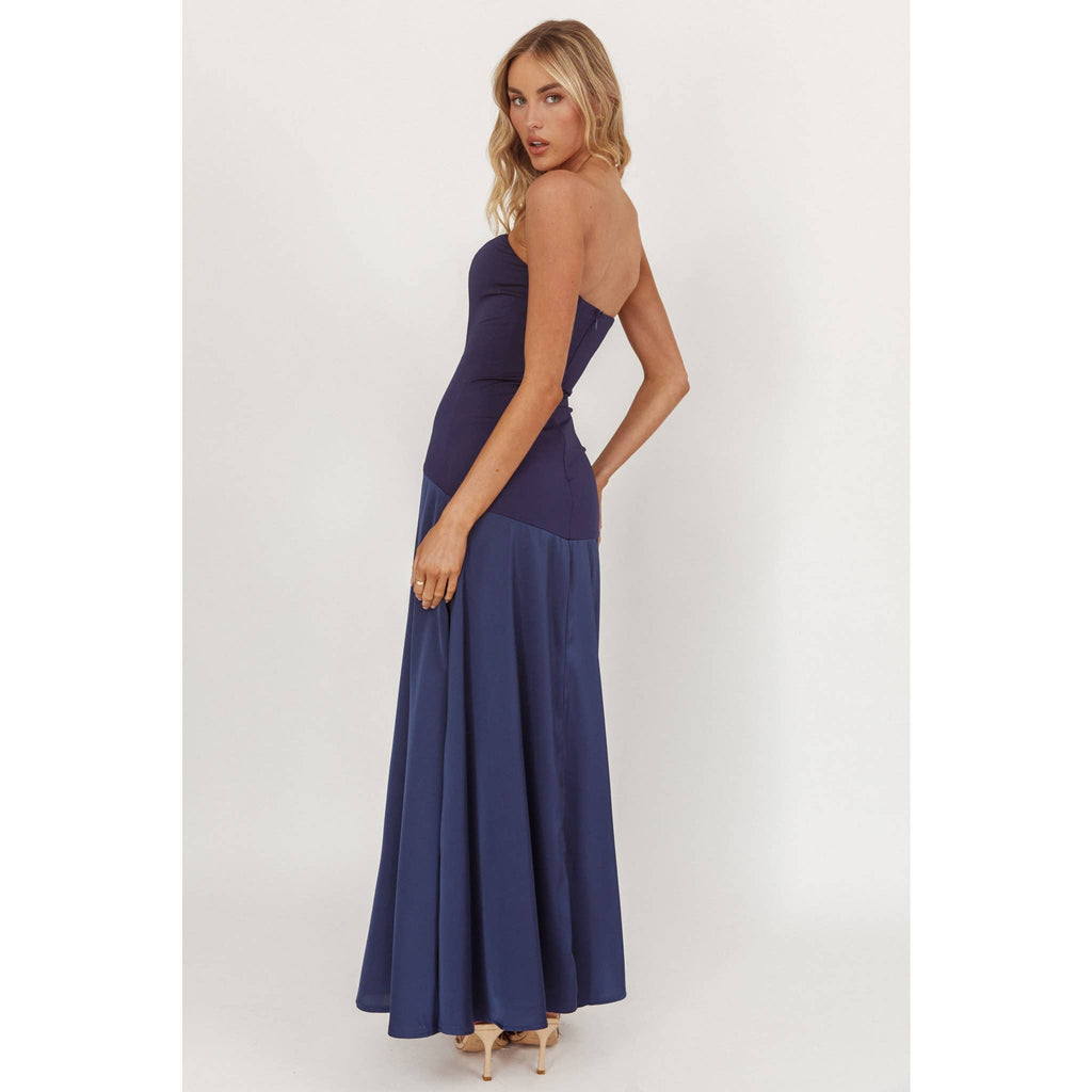 STRAPLESS NAVY MAXI DRESS