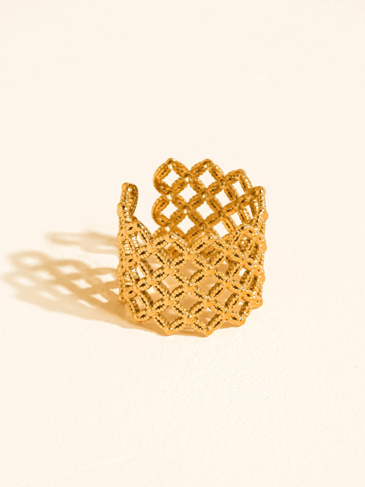 Alizée 18K Gold Non-Tarnish Lattice Statement Ring