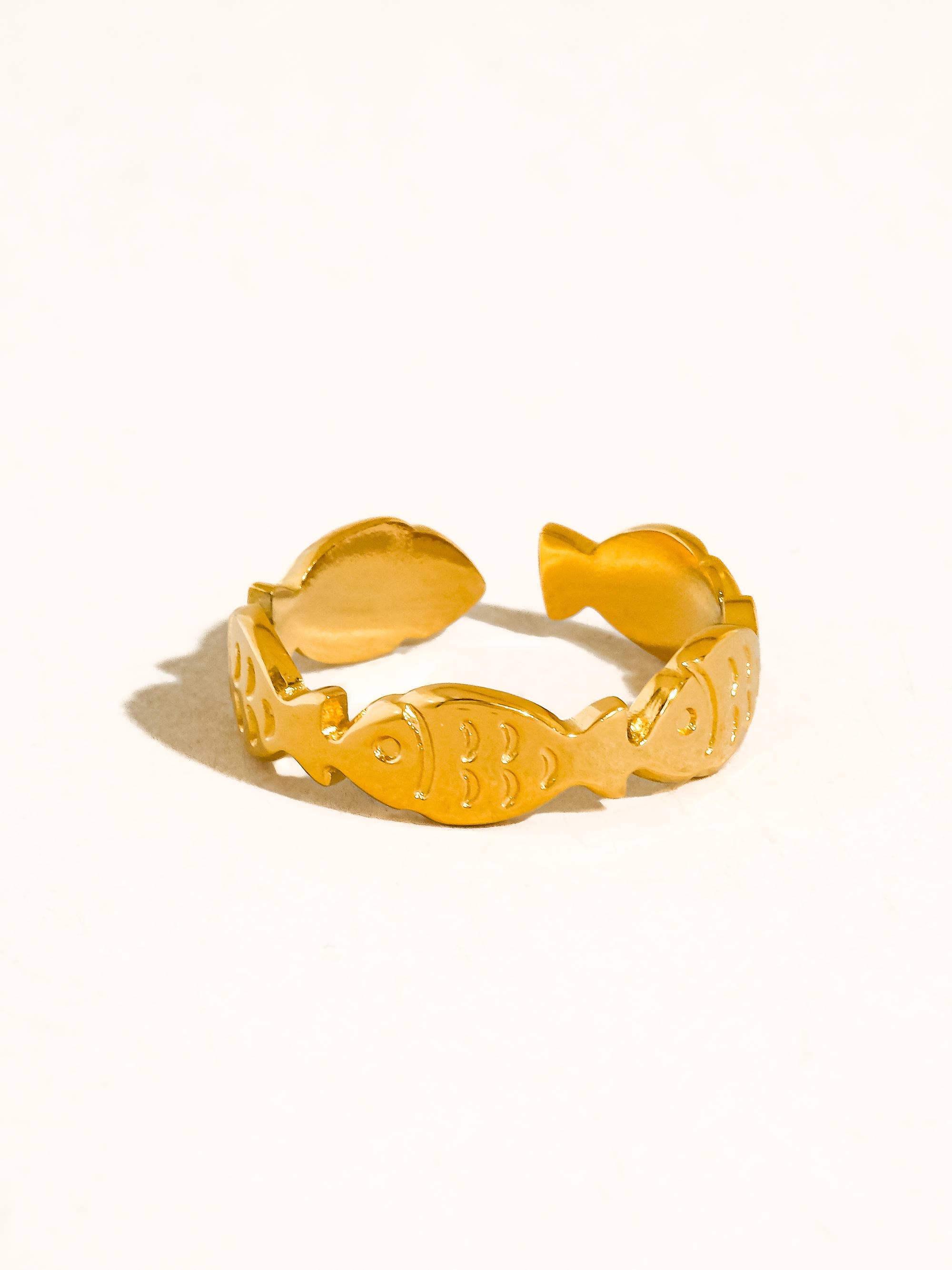 Livia 18K Gold Non-Tarnish Fish Wrap Open Ring